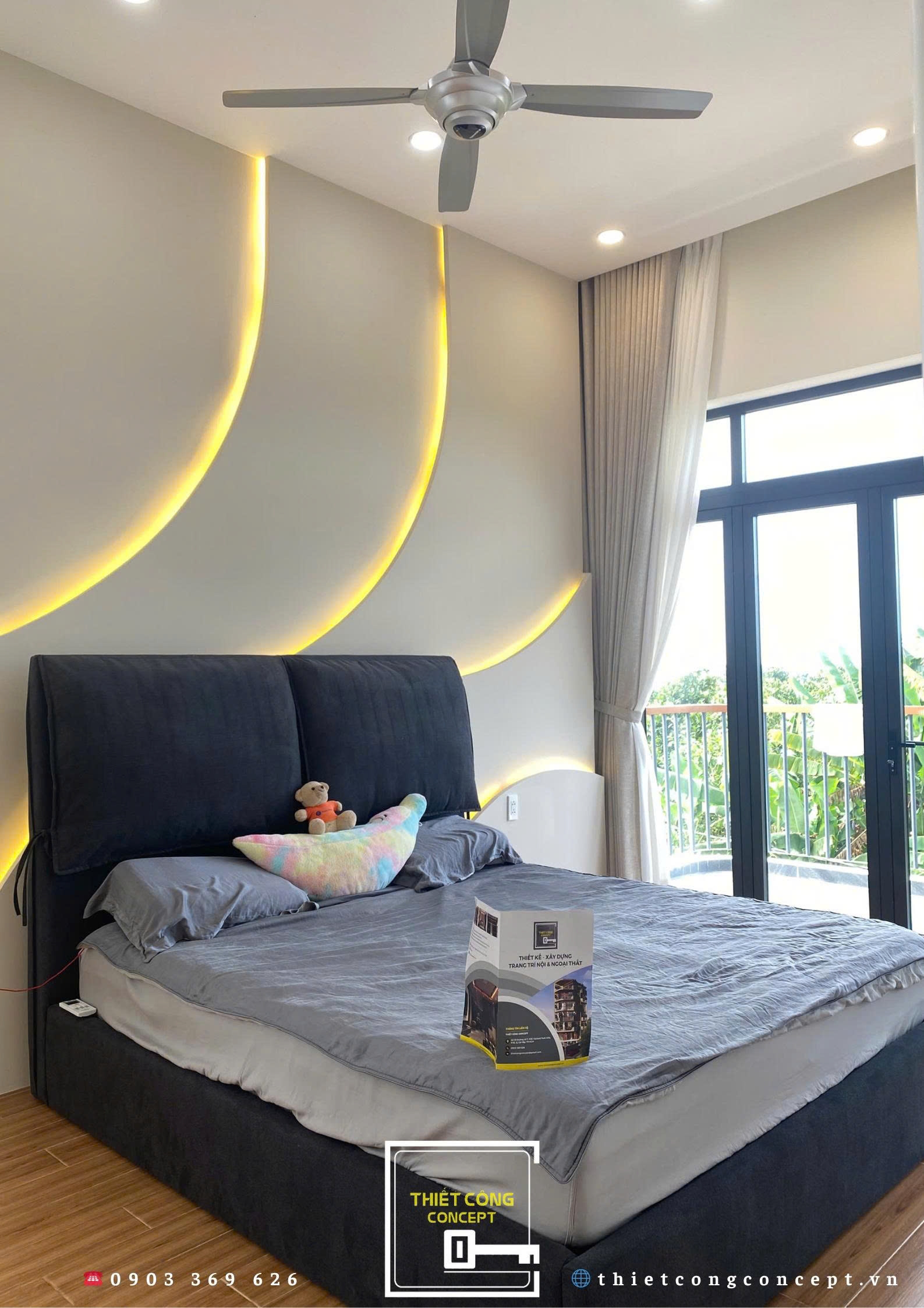 GIƯỜNG NGỦ CỦA PHÒNG MASTER VỪA XINH VỪA ÊM VỪA ẤM ÁP CHO VỢ CHỒNG TRẺ 