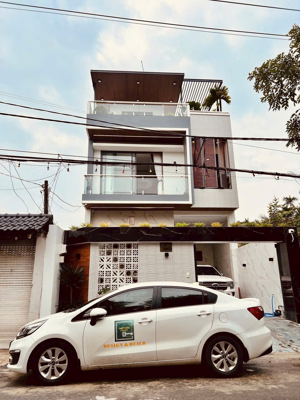 MẪU CỬA CỔNG TẠI TAY'S HOUSE 2024