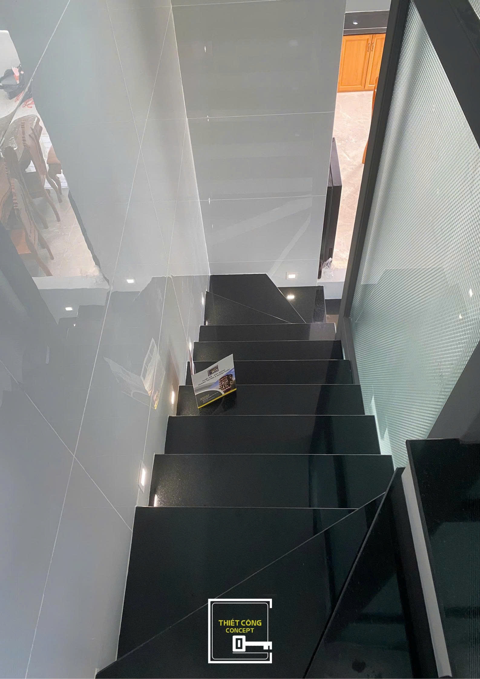 MẪU ĐÁ CẦU THANG TẠI MINH'S HOUSE 2025 | TCC LONG AN