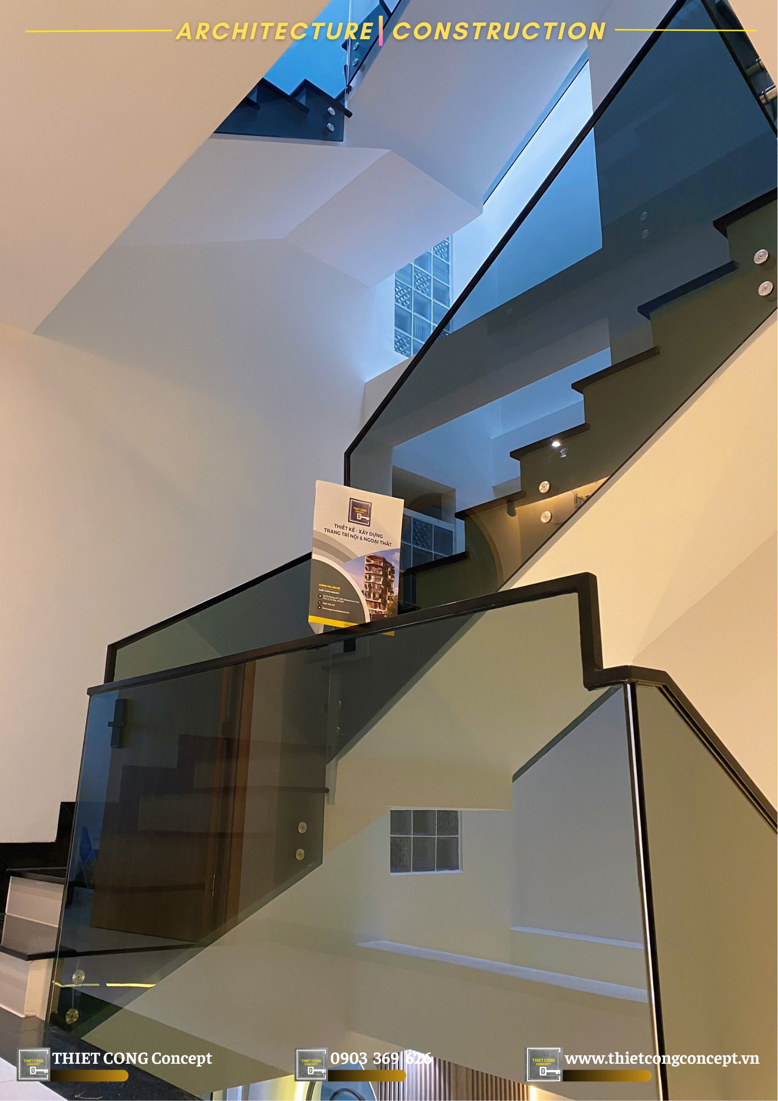 MẪU LAN CAN CẦU THANG TẠI QA'S HOUSE 2024