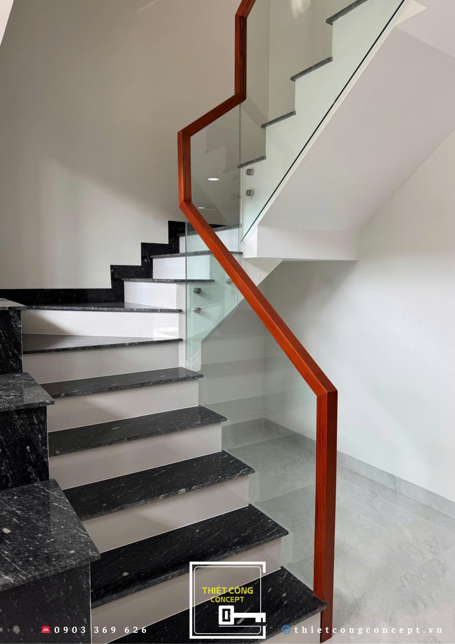 MẪU LAN CAN CẦU THANG TẠI QUOC'S HOUSE 2025